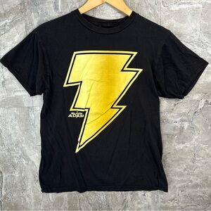 Black Adam Black and Yellow T-Shirt Men’s size medium‎